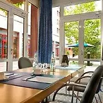 Tryp By Wyndham Halle Otel 3*