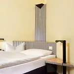 Tryp By Wyndham Halle 3*