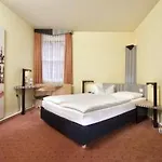 Tryp By Wyndham Halle Otel 3*