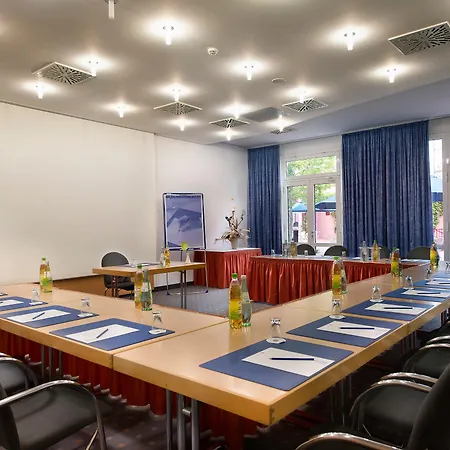 Tryp By Wyndham Halle 3*