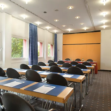 Tryp By Wyndham Halle